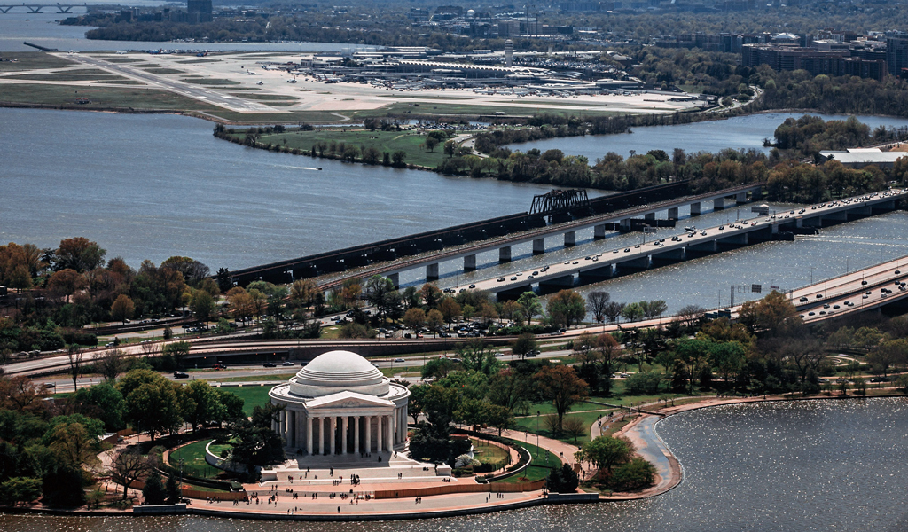 Aerial view of Long Bridge and adjacent bridges that cross the Potomac River connecting Virginia to Washington, DC.