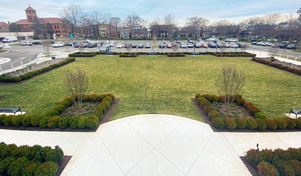 The reconfigured green space and parking lot of the Virginia Museum of History & Culture. 