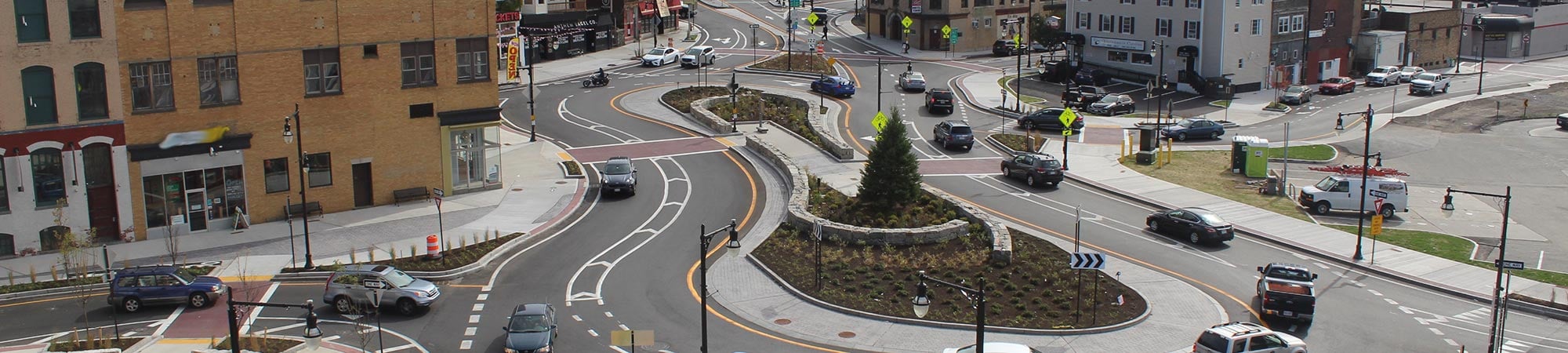 A peanut shaped roundabout improves traffic circulation and safety